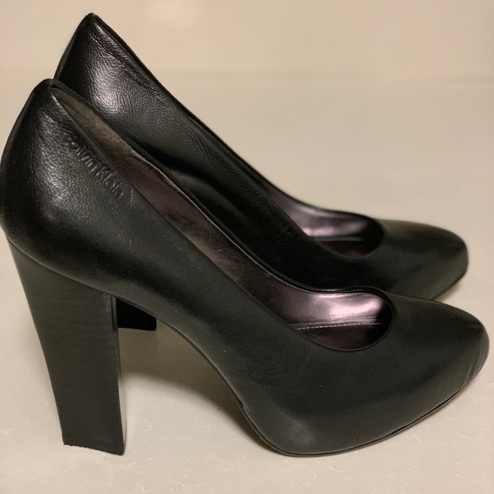 Calvin Klein Elita mini platform pumps